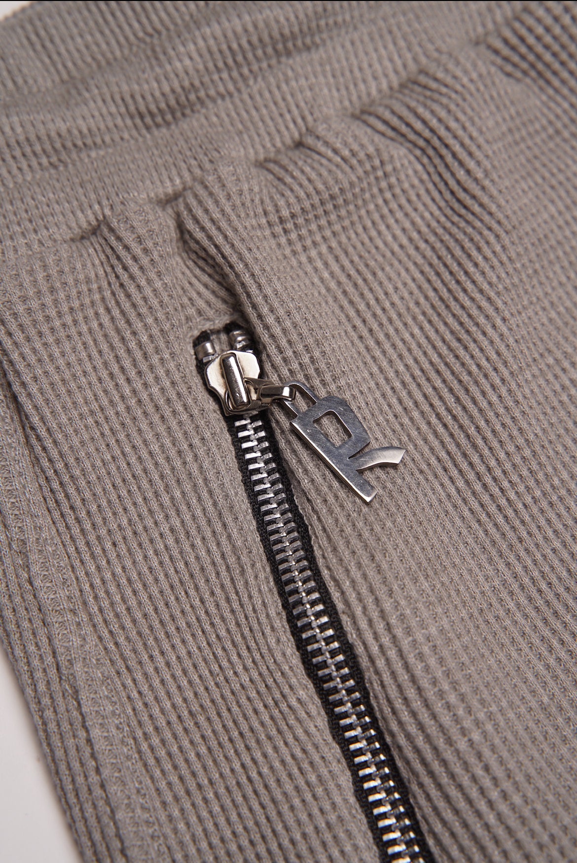 Short light grey