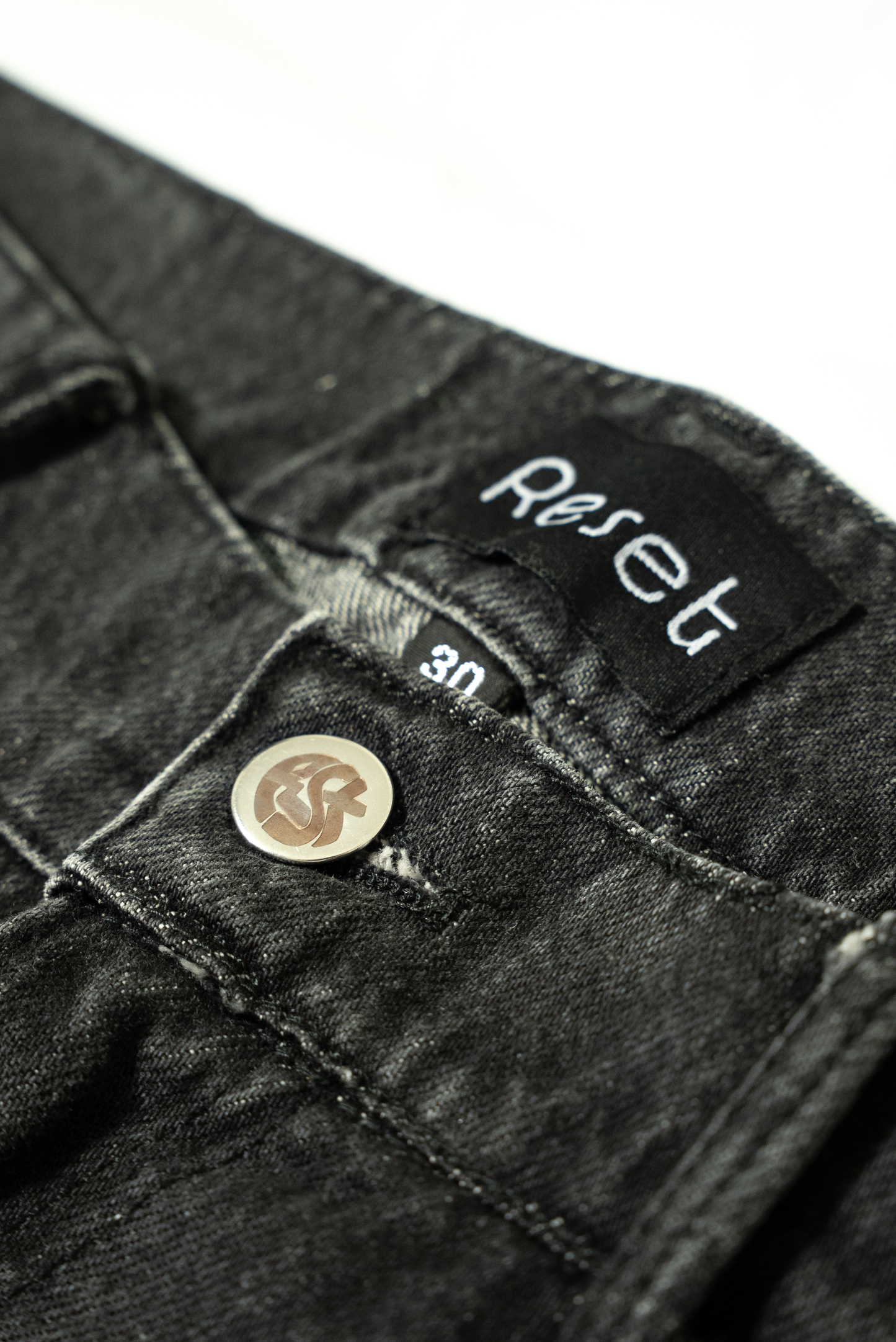 BLACK LOGO JEANS